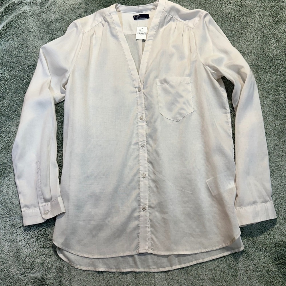GAP Womens Soft V-Neck Button Front Shirt Ivory Lyocell Blouse L NEW‎